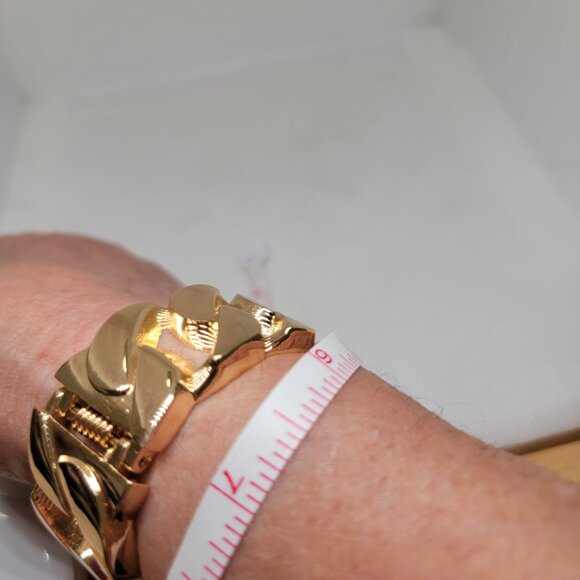Bold Gold Tone Cuban Link Bracelet 1 Inch Wide Statement Piece New - Picture 14 of 14